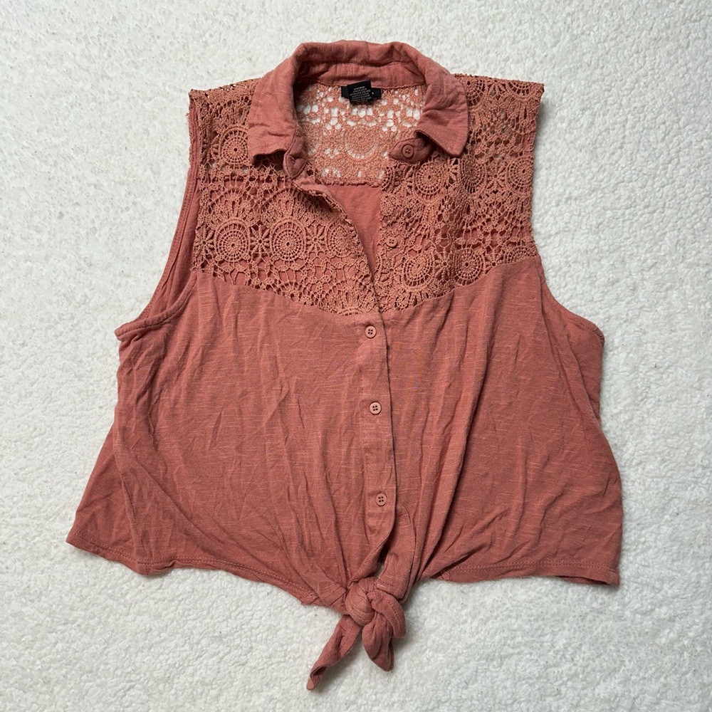 Crop Tie Shirt Size M